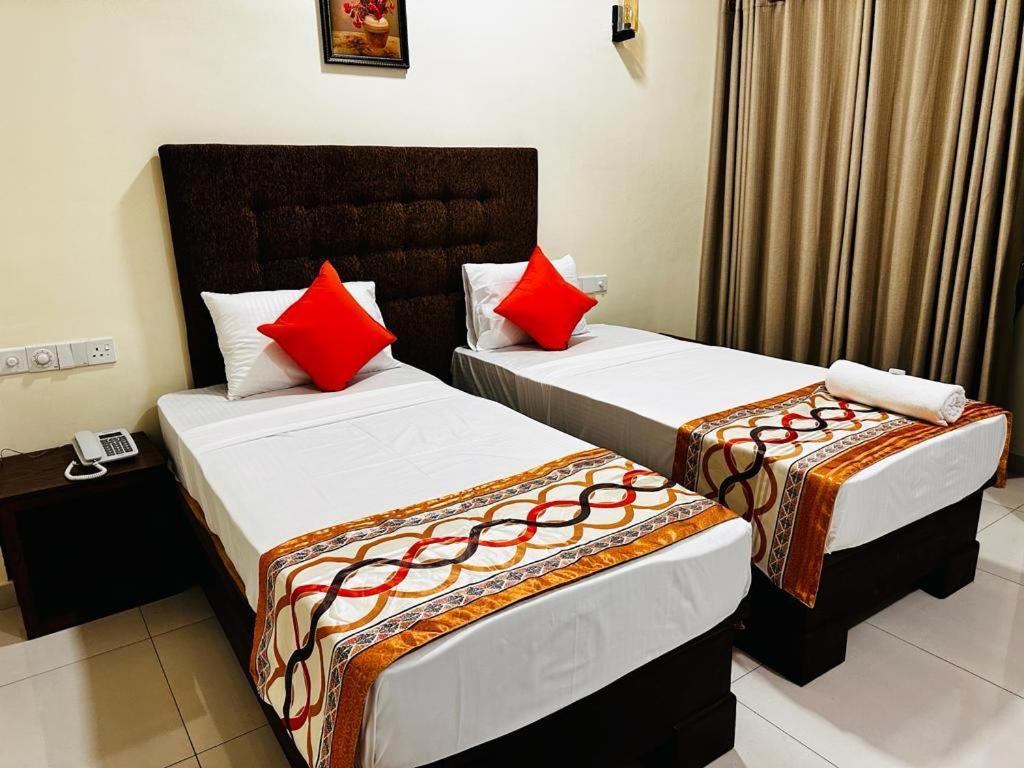Hotel Northway Vavuniya Exterior foto